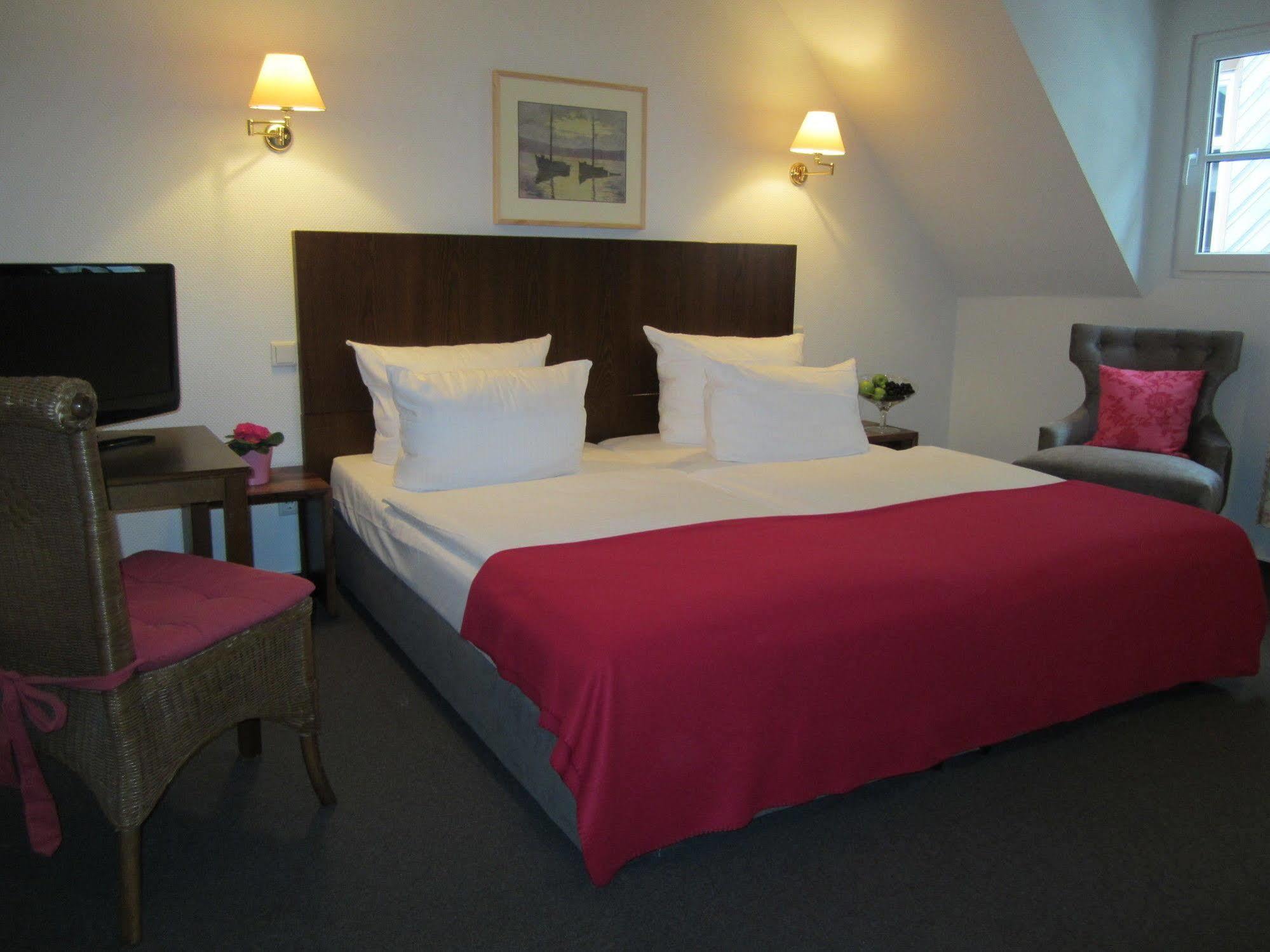Hotel Lindenwirt Rüdesheim am Rhein Kültér fotó